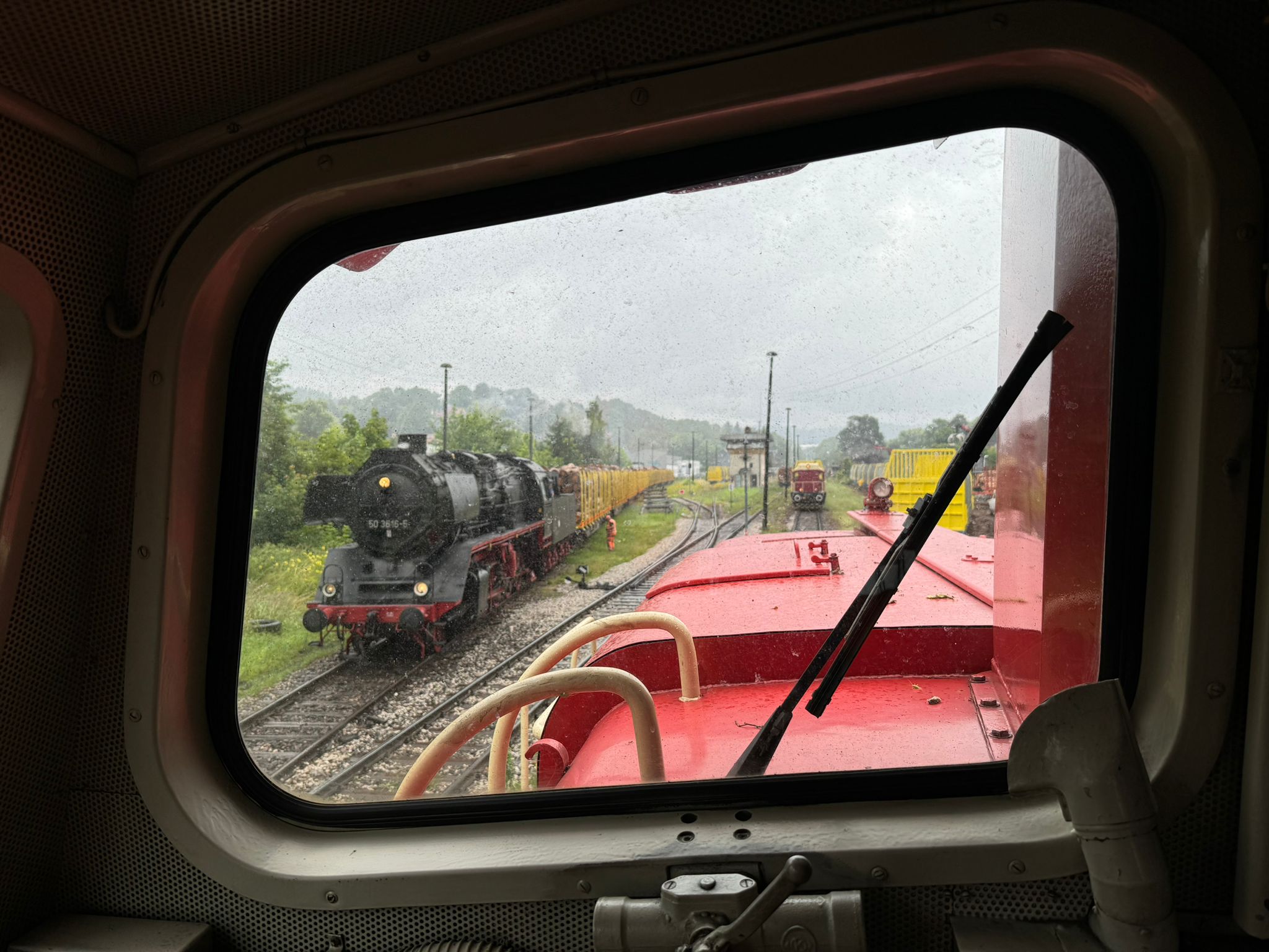 50 3616 rangiert im Bahnhof Schleusingen