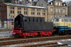 Dank großzügiger Unterstützung durch die Gothaer Firma Railsystems RP GmbH und den Freistaat Sachsen konnte die Aufarbeitung des Tenders von Lok 50 3616 abgeschlossen werden. Steffen Schmidt hielt am 7. Januar 2022 in Aue die Überführung... Foto: Ste