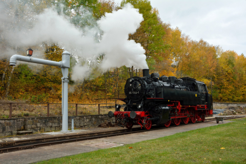 Am 26. Oktober 2020 beobachtete Steffen Schmidt mit seiner Kamera das Anheizen der Lok 86 744 für die Rücküberführung. Foto: Steffen Schmidt